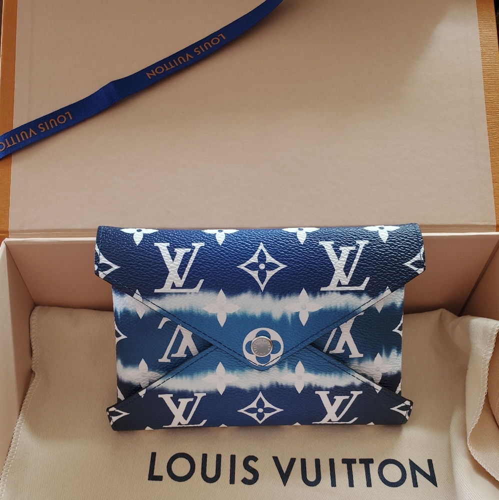 ❌SOLD❌LV ESCALE Pochette Medium